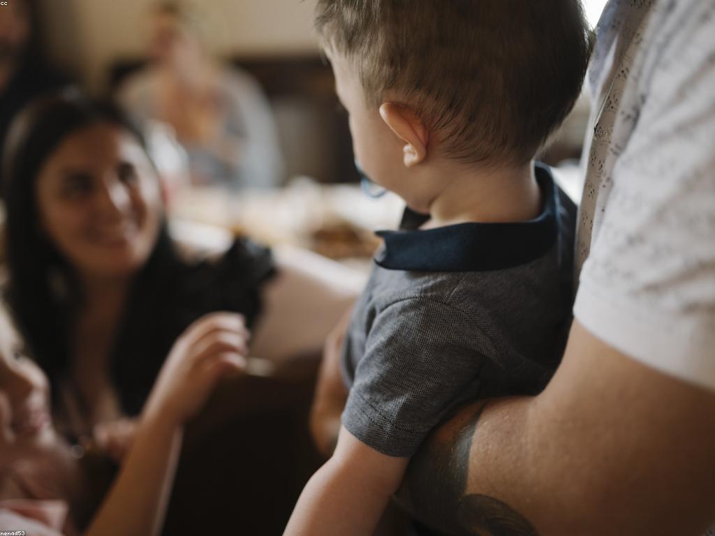 សកម្មភាពស្នាដៃដើម្បីបង្កើនការតភ្ជាប់គ្រួសារ