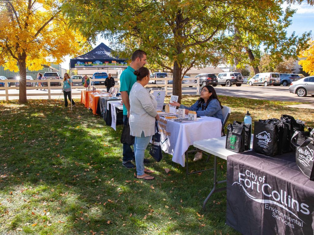 កន្លែងលេងស្លត: ប្រភពនៃភាពរីករាយនិងការលេងល្បែង